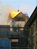 02-01-2008 - Hospital é esvaziado após incêndio em Londres