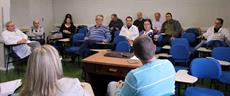 Médicos participam de reunião sindical em Caçador