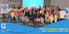 SIMESC Blumenau reúne-se com formandos da FURB